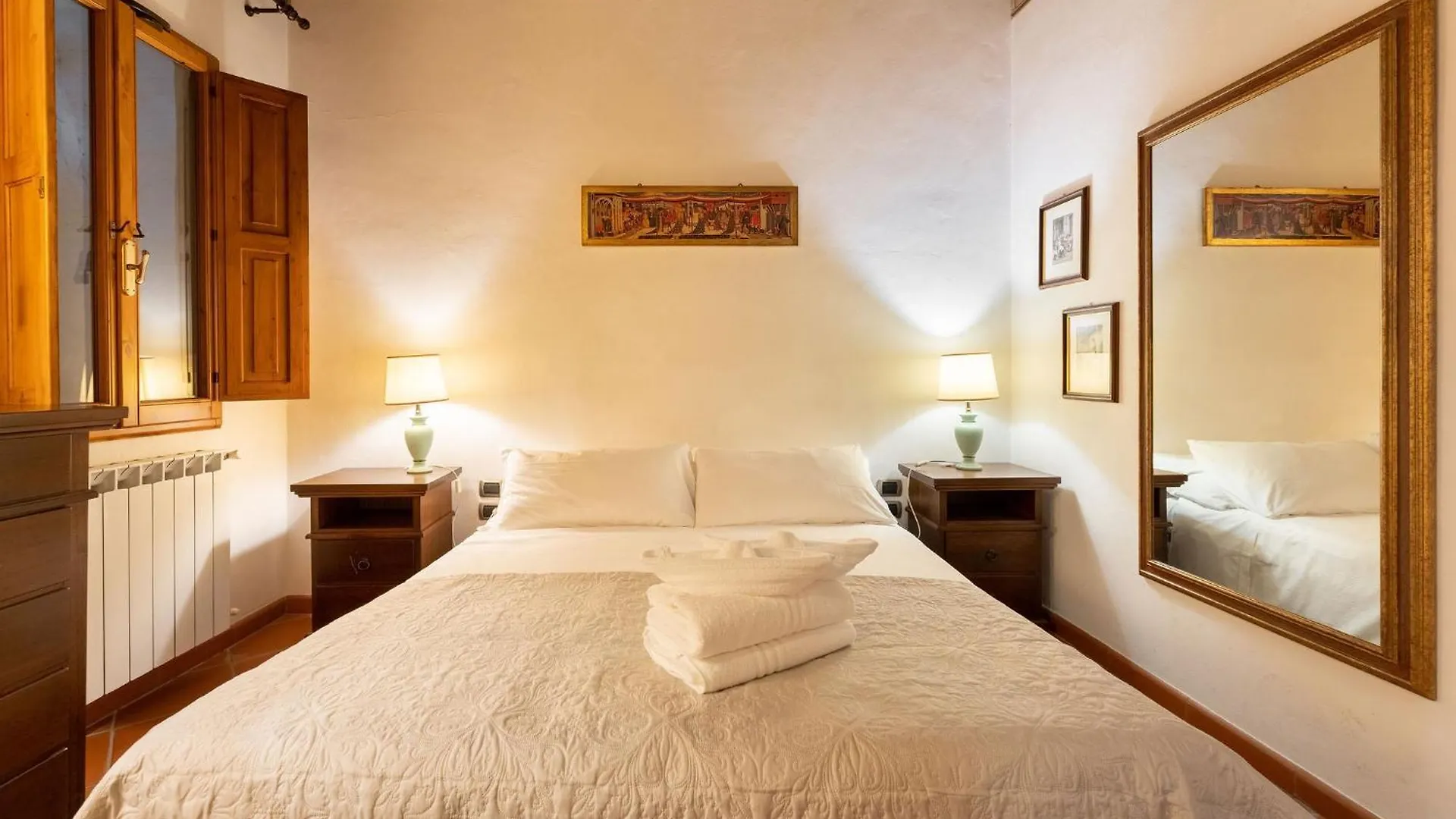 Banchi Apartment Florence
