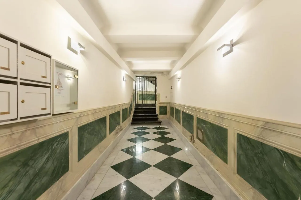 Banchi Apartment Florence